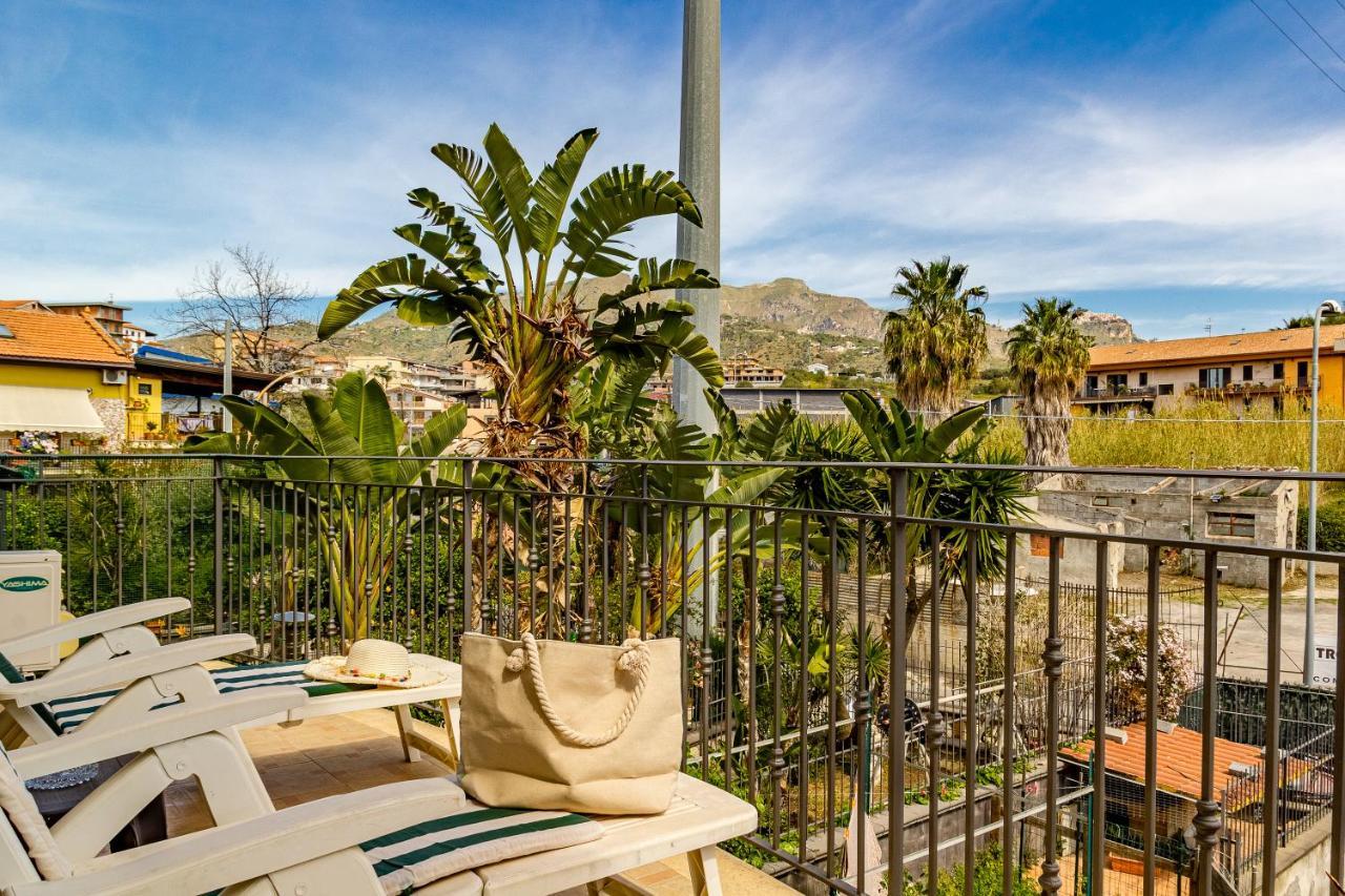 Villetta Desiderio Apartment Giardini Naxos Exterior foto