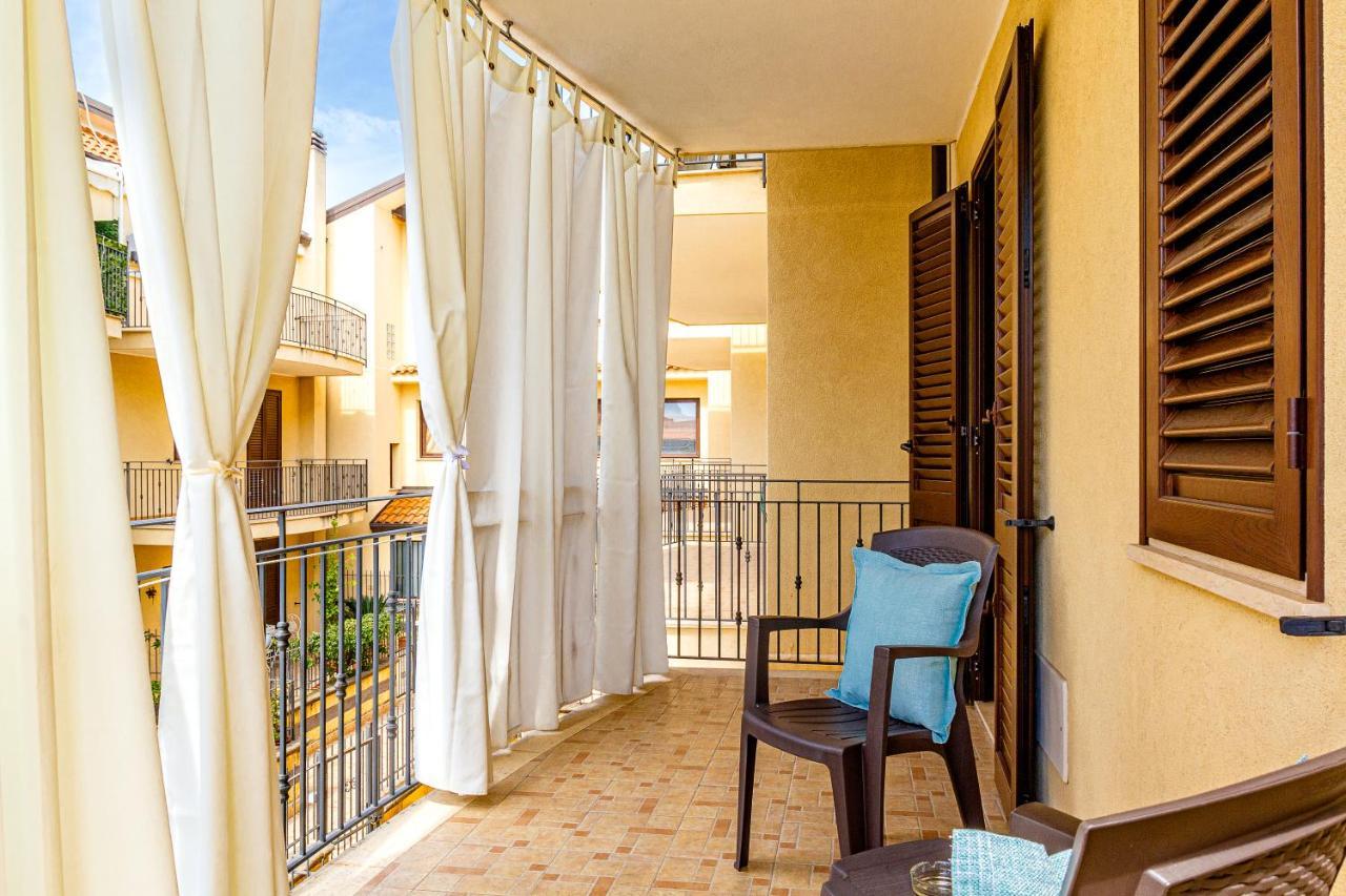 Villetta Desiderio Apartment Giardini Naxos Exterior foto